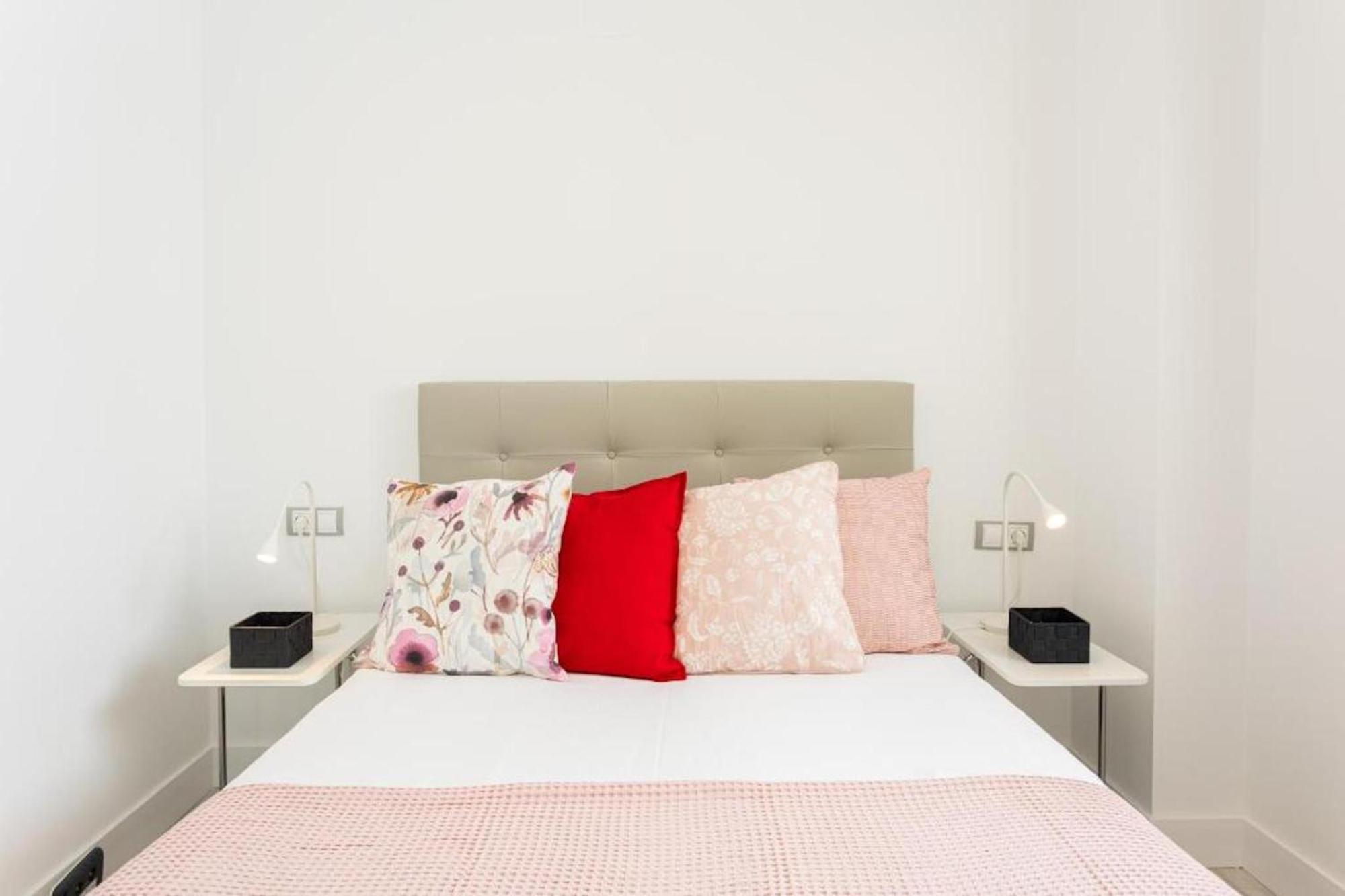 Holidays2Malaga Picasso Area Apartment Екстериор снимка