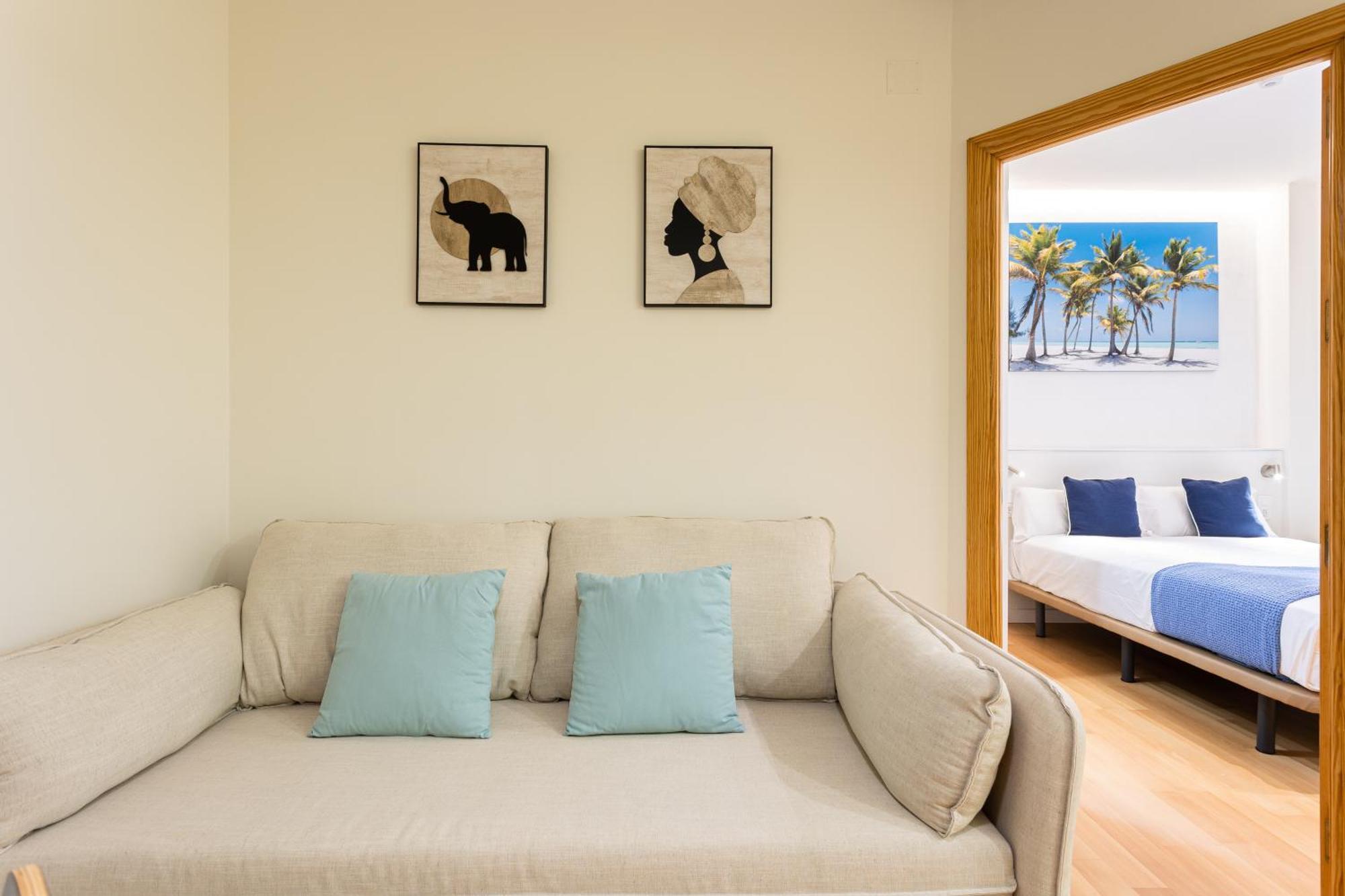Holidays2Malaga Picasso Area Apartment Екстериор снимка
