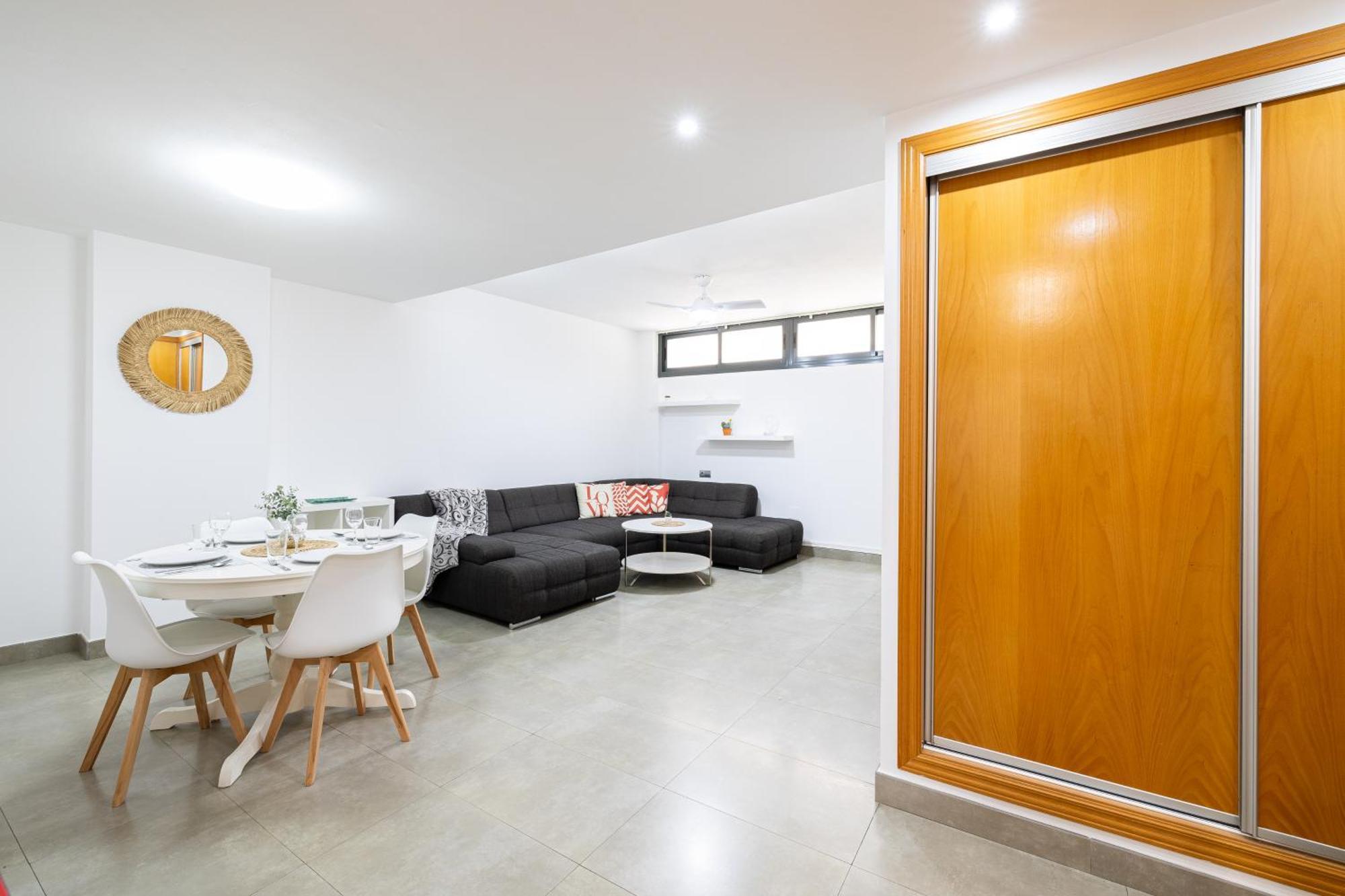 Holidays2Malaga Picasso Area Apartment Екстериор снимка